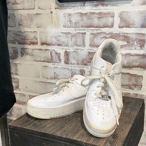 Nike AF1 White High-Top Sneakers women’s 8.5